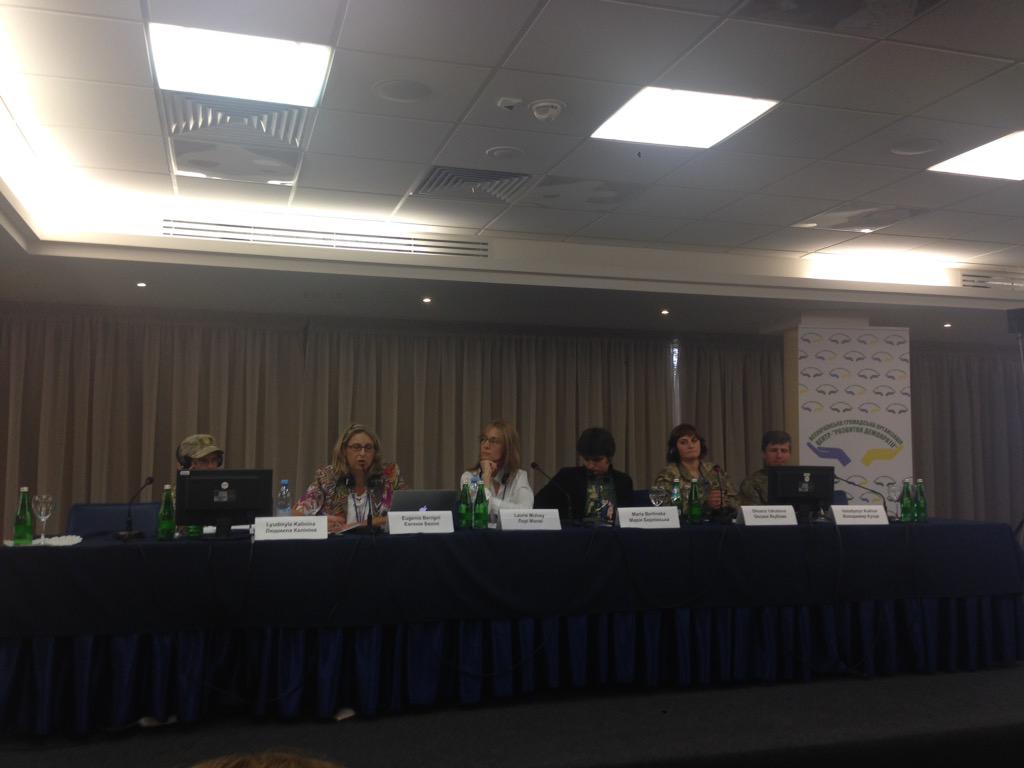 crisfifi's tweet photo. @NATO_SPS research conf Kiev. Ukraine AF need important changes.Their incredible women will succeed! @1325UNSCReload http://t.co/FvNOCkhMZV