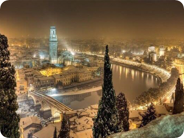 KopcapTravel's tweet photo. Зимняя Верона, Италия
#Корсар #Херсон #Travel #Kopcap #verona #верона http://t.co/B0Gi9jwfJV