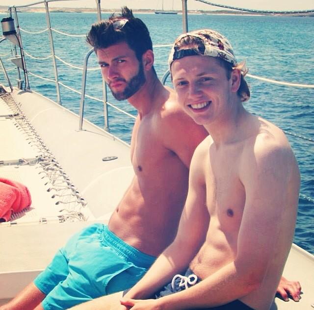 AndyJonesAJ93's tweet photo. Happy birthday to the main man @BenStain hope you have a good brother wish we were back in Ibiza for another summer👊 http://t.co/LHQk0Mk0CG