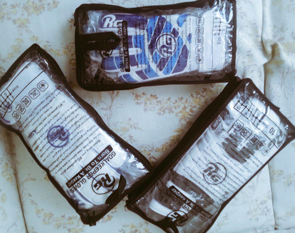 edgar23baez's tweet photo. YA ME LLEGARON LOS PRIMEROS PEDIDOS ....PIDE EL TUYO TB GUANTES RG INF AL 651106976 ( WHATSAPP ) CON EDGAR http://t.co/taCbLHCXqC