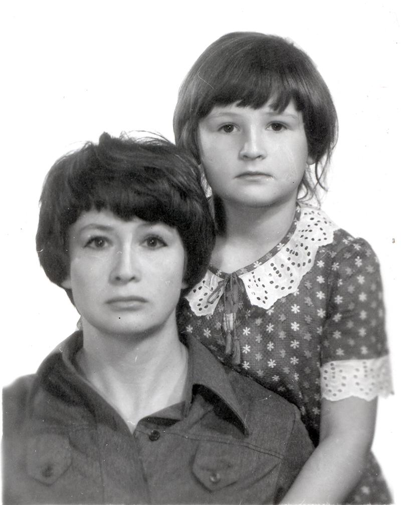 berksstories's tweet photo. It was 1979 in the USSR, and Mila had a problem. @berksstories @bctv_org @GreaterReading @ReadingEagle http://t.co/R3Fn1m19Lp