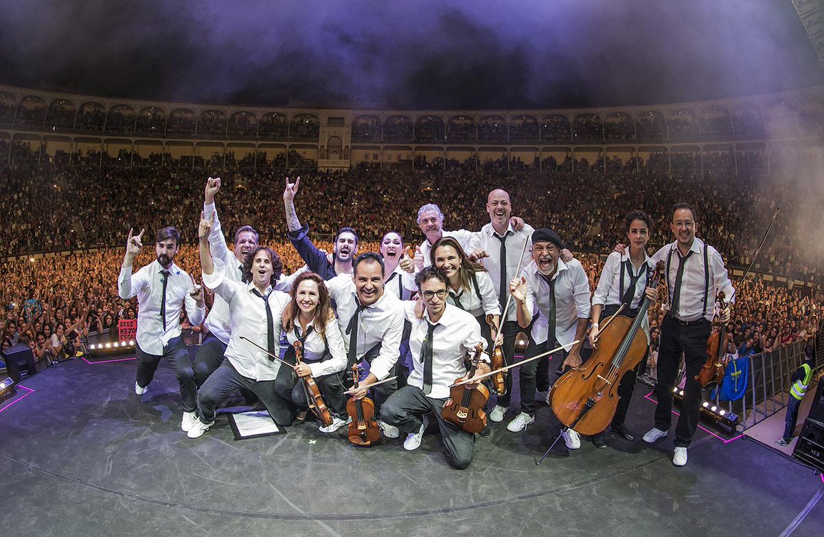 OckamRecords's tweet photo. Noche triunfal en Las Ventas! @MelendiOficial 
 http://t.co/o32NouxhzL http://t.co/KAlmoHOmVl