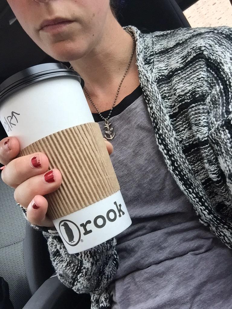 Jersey_steph23's tweet image. Trying to restart my day with #rook #pumpkinstyle @rookcoffee 🎃☕️