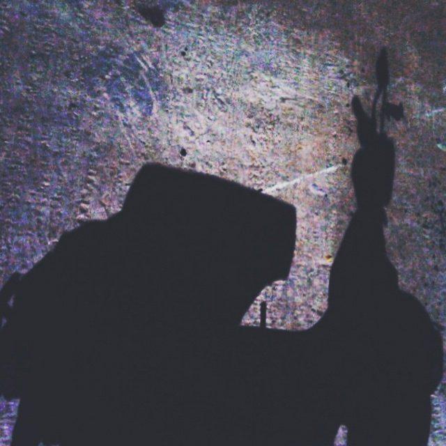 Rudiansyah__'s tweet photo. @VespaCinere The shadow of vespa #vespagraphy #Vespagraphy
*Rudi-Javes* http://t.co/lFgFGe4YpG