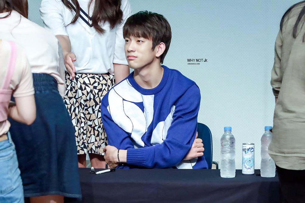 Why_NotJR's tweet photo. 150922 진영아 생일 축하해 ♥ 늘 고맙고 감사하고 태어나줘서 고마워 :) 샤...샤릉...훼...(.....ㅠㅠ) https://t.co/9y83ZG06Gj #Jr #GOT7 #갓세븐 #주니어 http://t.co/s4vMjiupXj