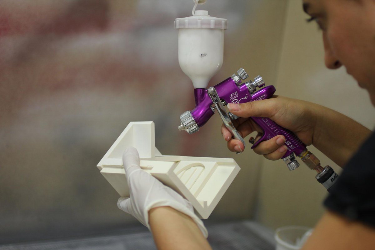 _SW_News's tweet image. Our model maker creating mould for our 'Museum of the Void' @systems_prj #UnfeasibleArch bit.ly/1QFU4VT