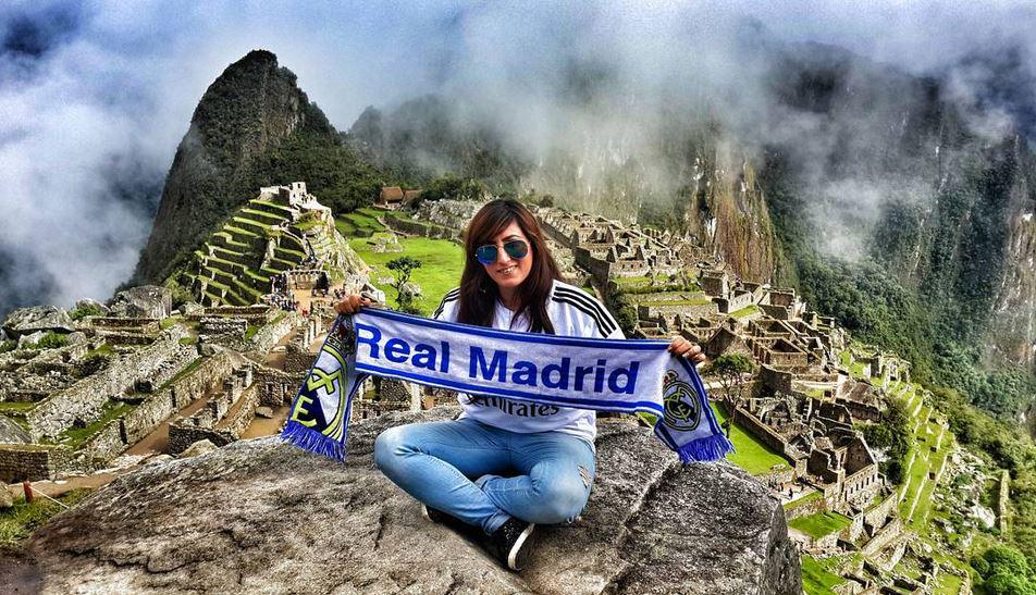 realmadrid's tweet photo. ⚽️🗻 #RMFans

Madridistas, en la cima del mundo

#HalaMadrid http://t.co/VsVaAs0uxm