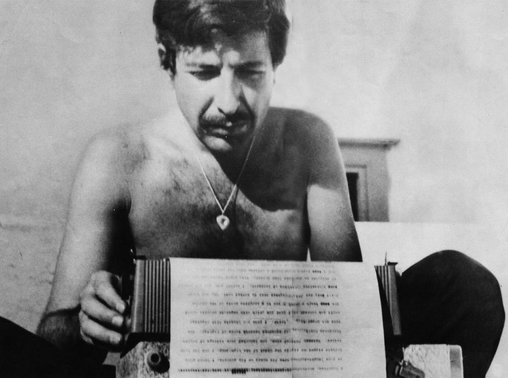 Happy Birthday to a musical icon Mr Leonard Cohen.   They don\t make them like they use too.... 