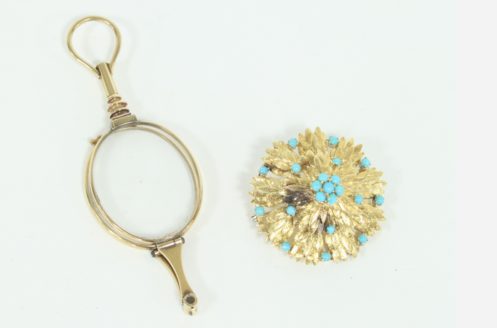barnebysfr's tweet photo. Cette jolie #broche #or et #turquoise est à ne pas manquer chez #Chorleys http://t.co/Hvx8nVRlmO http://t.co/W7lrx48wQY