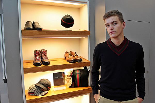 CharmeBlog's tweet photo. #Gucci #style on http://t.co/k0msWTn5kO http://t.co/Zkdw9zX3Fe