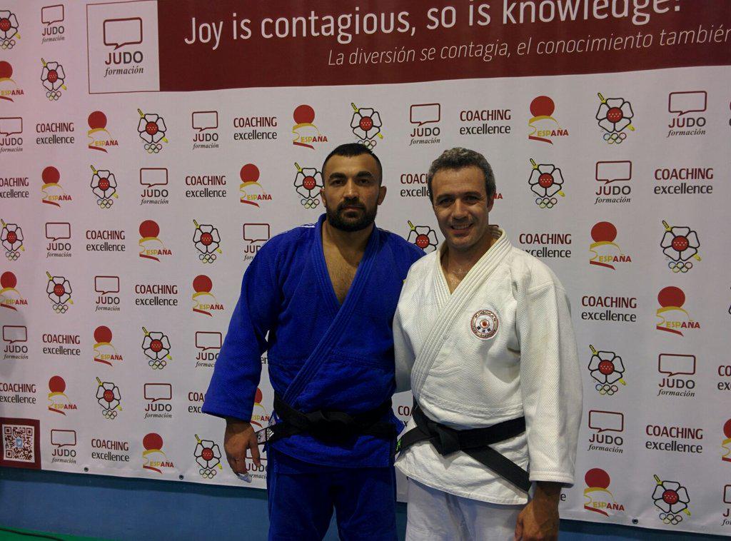 david_moronta1's tweet photo. Fin de semana con iliadis, campeon olimpico y del mundo. http://t.co/ae66vWVev3
