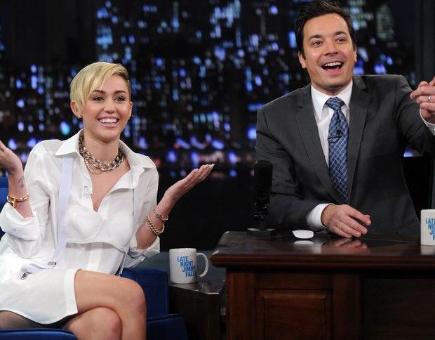 Miley Cyrus Updates tweet media