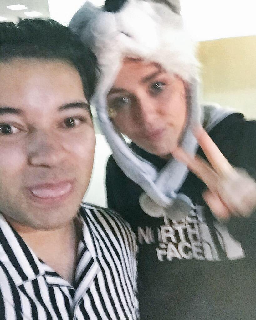 Miley Cyrus Updates tweet media