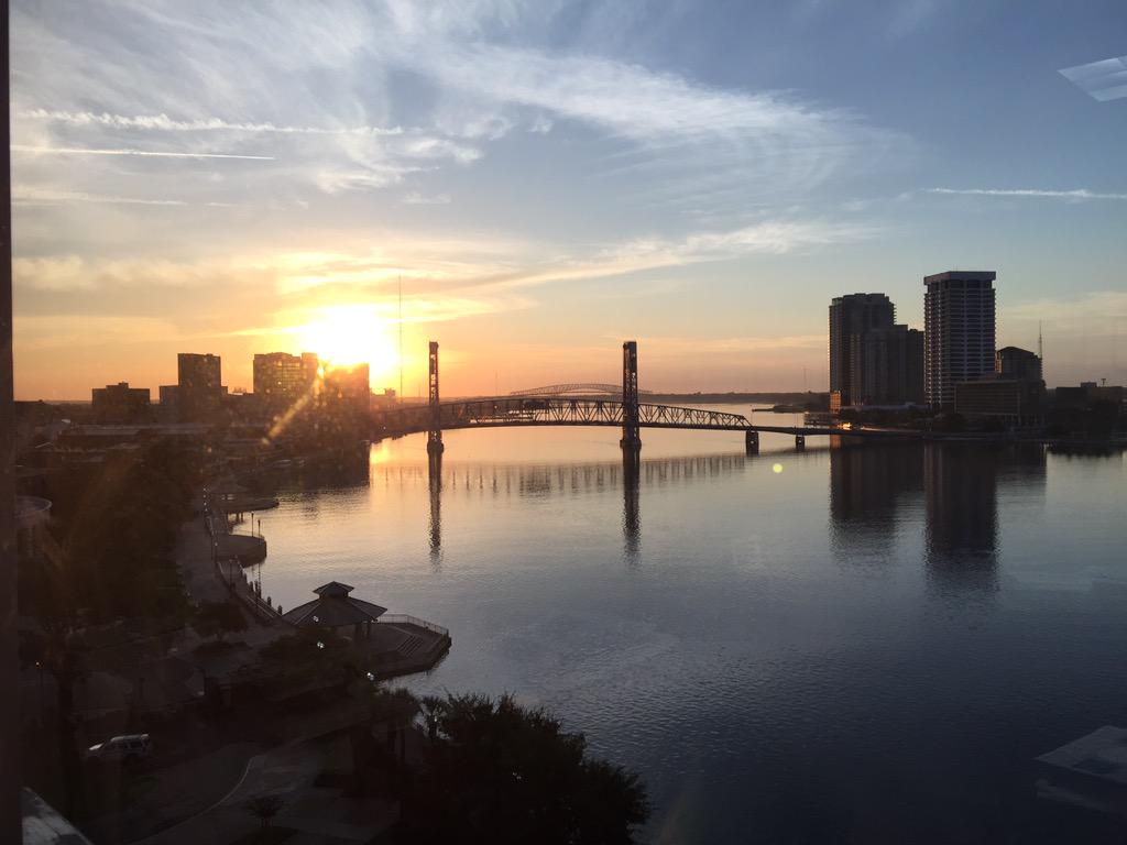 kswillis31's tweet photo. #DTJax #florida http://t.co/ej5kuWoSHJ