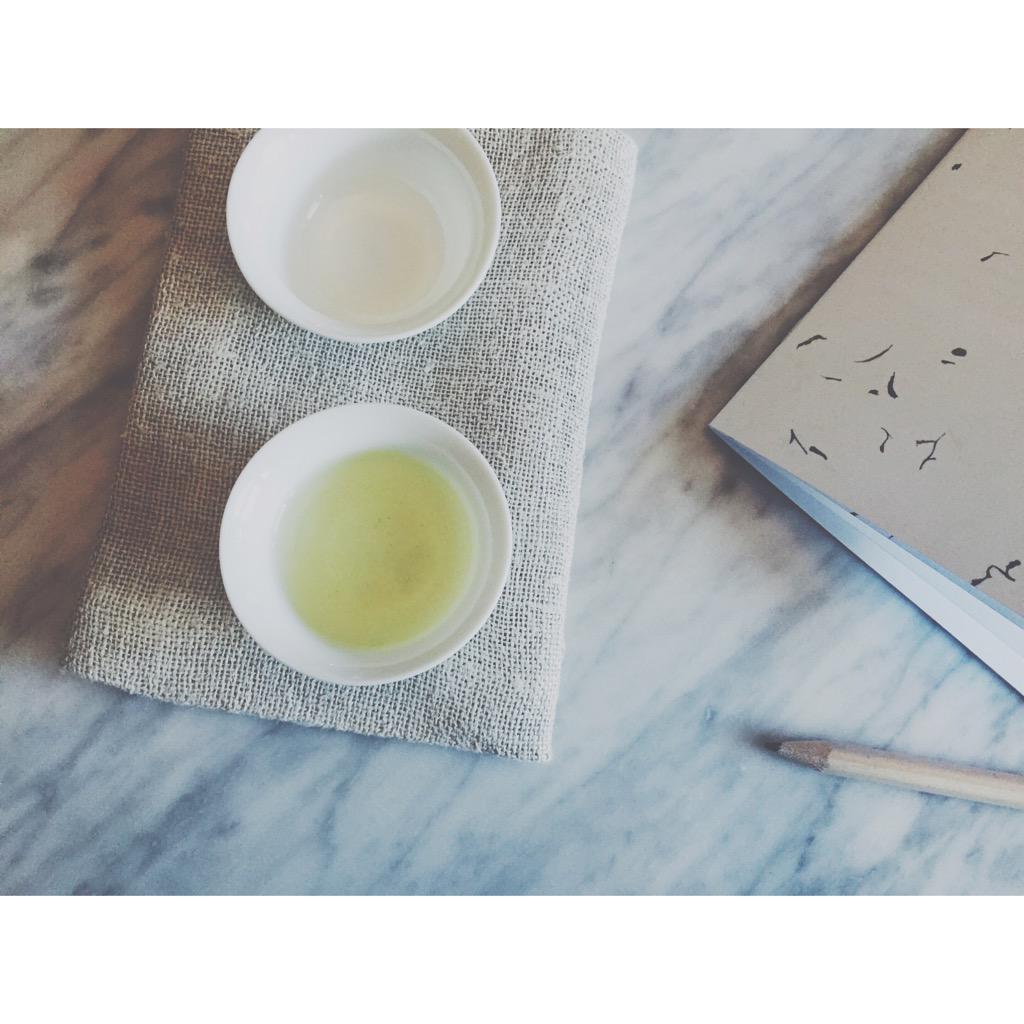 Tea Tasting | Yesterday @townhallhotel w/ <a href="/paperandtea/">P & T</a> for the launch of <a href="/cerealmag/">C E R E A L</a> volume 10 in the @typingroom 🍃🍵