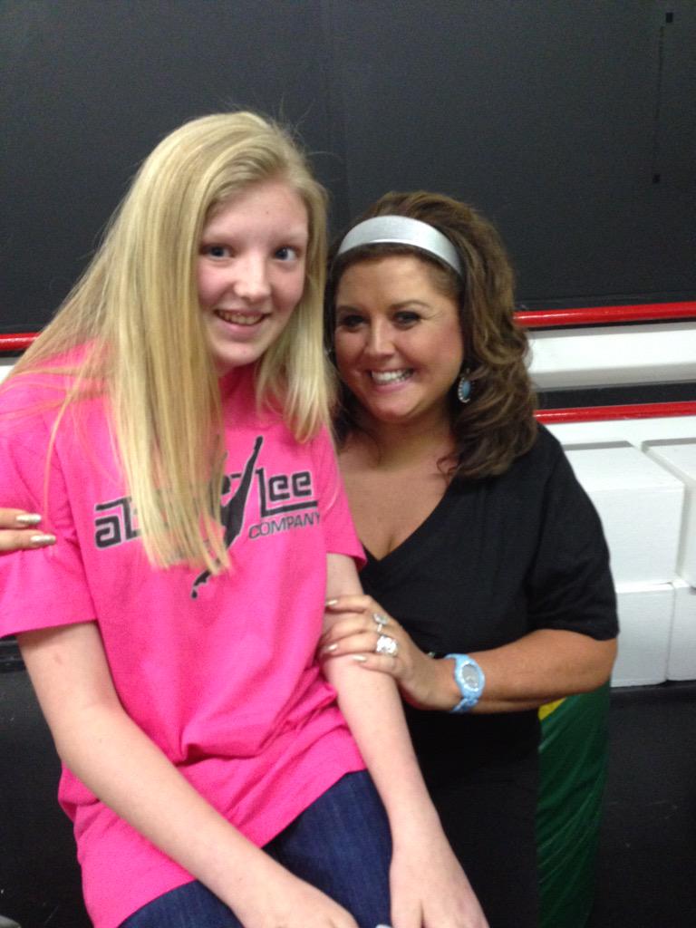 Happy birthday to one of the sweetest people I\ve had the pleasure of meeting... I love you   