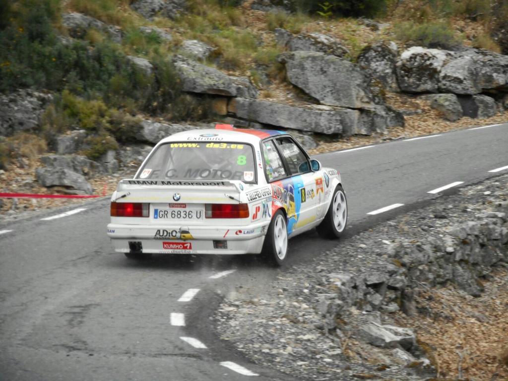 ManuRallyes's tweet photo. Conociendo al piloto David Navarro: "En un futuro me gustaría adquirir un BMW M3 E30" http://t.co/8HZMEAbrNF #CEXRA http://t.co/dU5Ym6wmQm