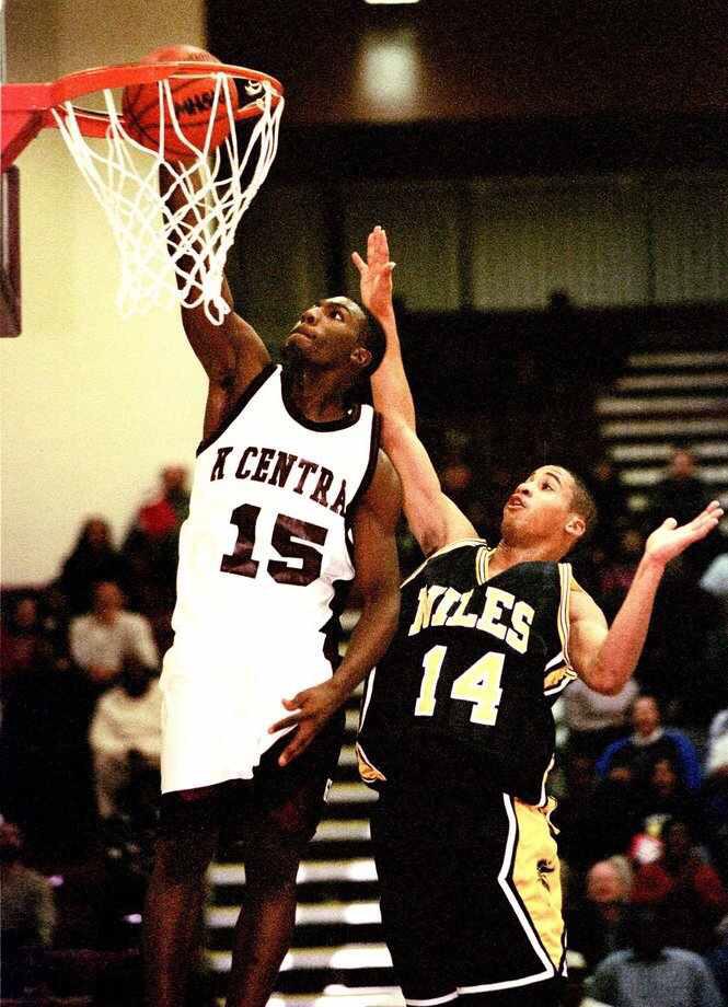 Happy Birthday to one of the best players to ever come out of Kalamazoo! The NFL\s Greg Jennings (9/21/83)    