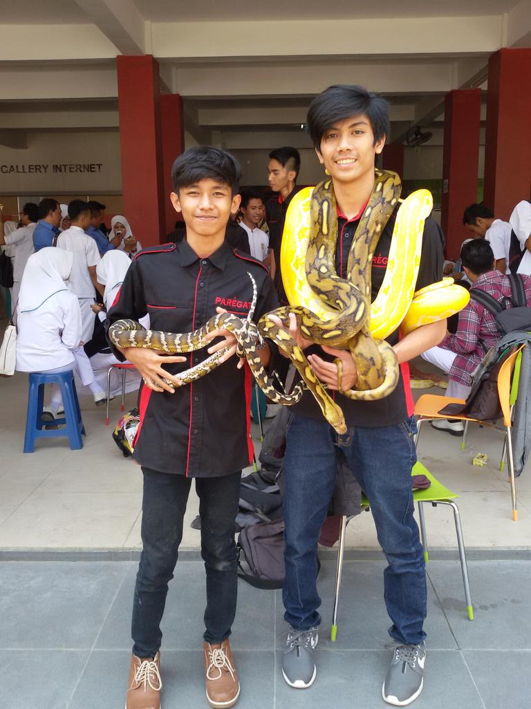 Di sela-sela kesibukan :D 21-09-2015