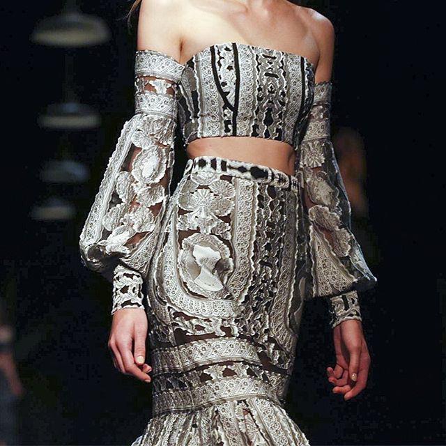 .<a href="/erdem/">ERDEM</a> made me think of Grace in to catch a thief. Beautiful #SS16 #LFW