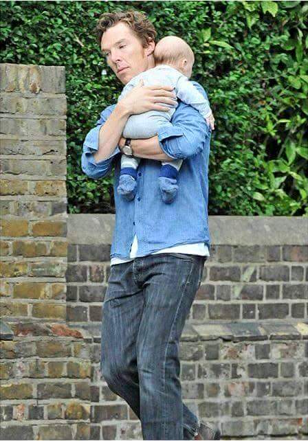 Sara_M_TS's tweet photo. Omg omg omg omgggg!!! I'M TOO HAPPY RIGHT NOW!😍 #Cumberbaby #Cumberdaddy #Cumberboy #BenedictCumberbatch #Cumberbatch http://t.co/CuwxWtJzqJ