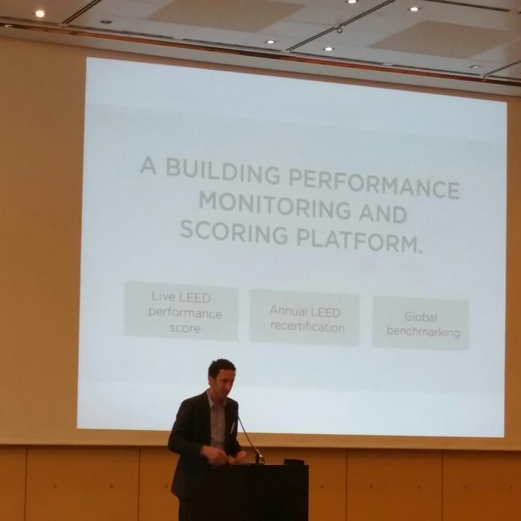 danieleguli's tweet image. Live from Berlin #LEEDdynamicPlaque the building is alive @USGBC great tool @scothorst ! @CacciatoreCrea @Greenbuild