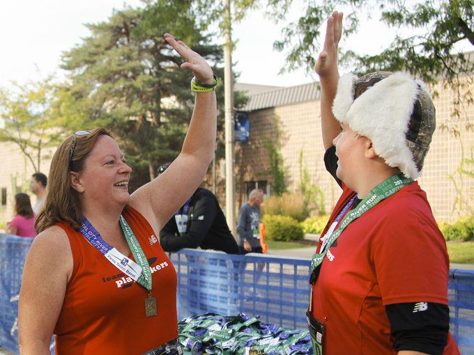 LSJNews's tweet photo. Newcomers, vets find joy at Fifth Third Capital City River Run http://t.co/mJaqhhNS9G http://t.co/dRtUUxOsDk