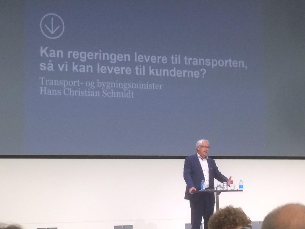 Transportministeren har fokus på god infrastruktur i hele dk som forudsætning for sund økonomi. #transportensdag