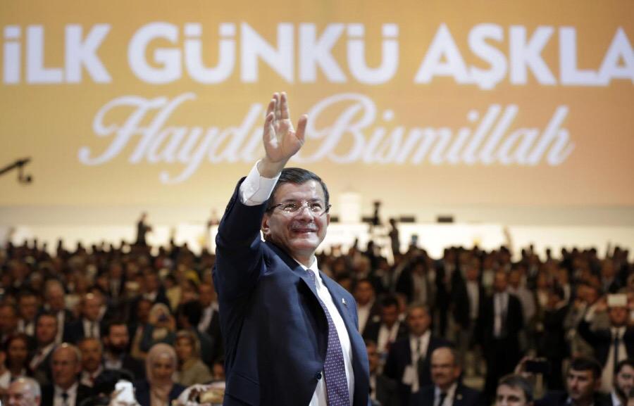 Başbakan Davutoğlu Görevi Bıraktı Olağanüstü Seçimli Kongre Yapılacak