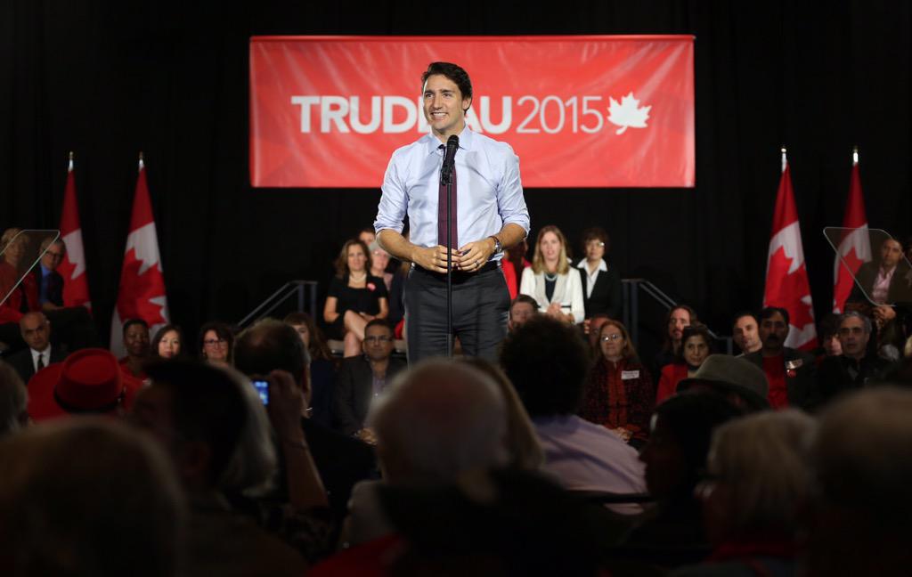 Announcement-town hall-media scrum all in one this morning in #Toronto w @JustinTrudeau #elxn42