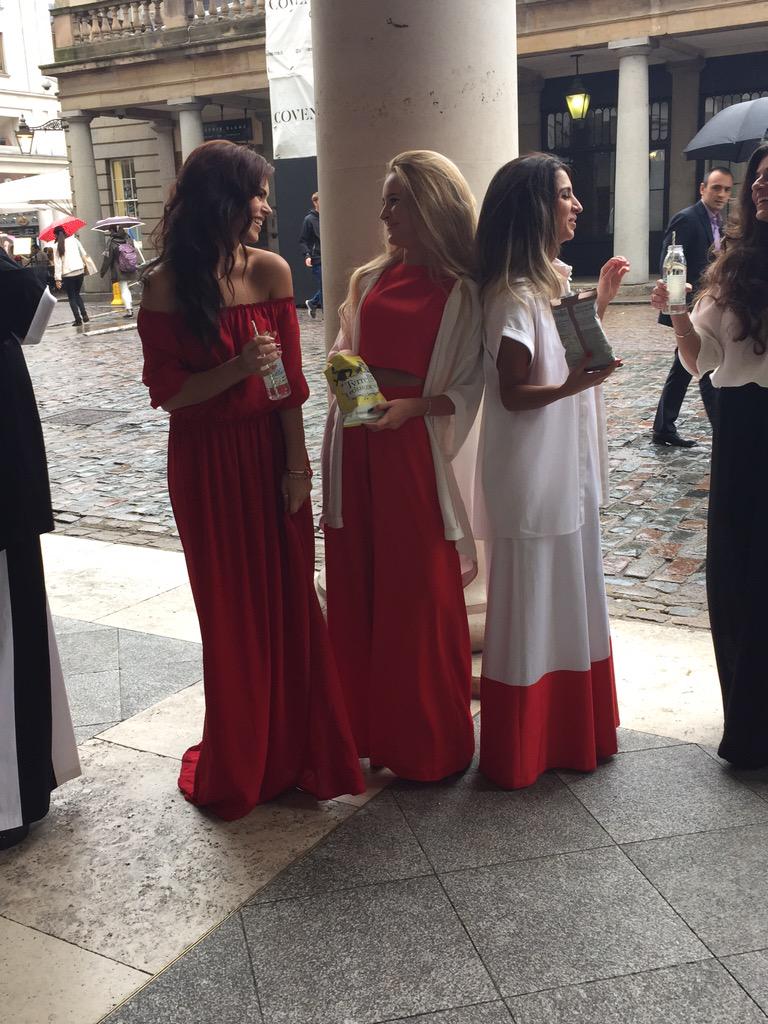 startafashionco's tweet photo. The models are loving the treats from @Sibberi and @POSHCORNUK! #FashionWeekDayOut http://t.co/qpcODdyz1U