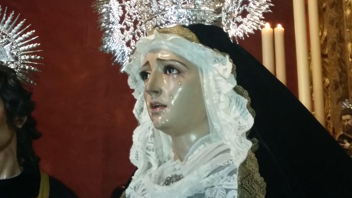cofraderonda's tweet photo. Maria Santisima de Las Penas en el Misterio de su Inmaculada Concepcion el pasado fin de semanas en su besamanos http://t.co/OGgD7tKwEf