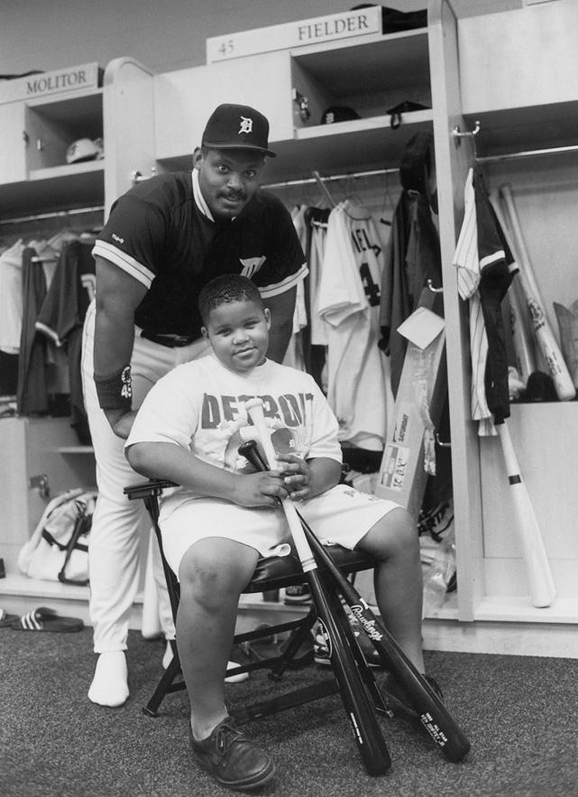 Happy birthday to Cecil Fielder, former MLB slugger and father of Prince. 