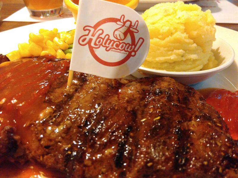 neyevas's tweet photo. Nikmat Dunia yg bikin ngidammm.. @steakholycow http://t.co/7m3nNhwF3c
