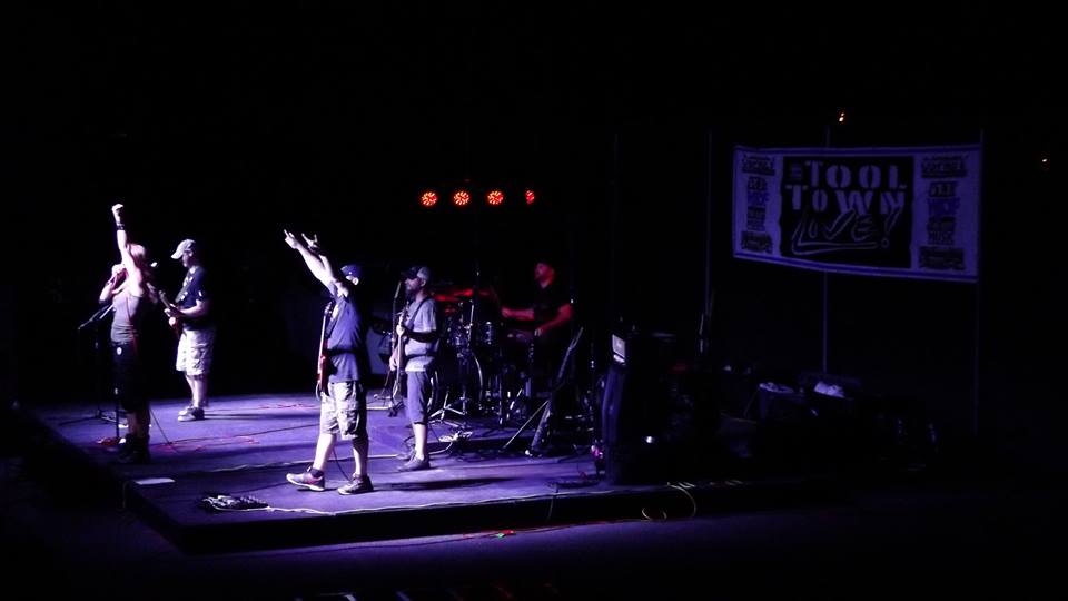 EraForaMoment's tweet photo. GREAT SHOW at Athol this weekend. Thanks to all who helped! http://t.co/DrlGNIQzDm
