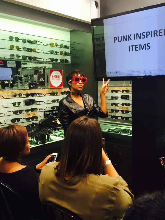 Chanel_Ponto's tweet photo. Punk-Avantgarde is the mash-up between sweet and edgy. Love @crystalkasper in those rose detail Dolce's #punkitupsa http://t.co/hd1FNLUxeL