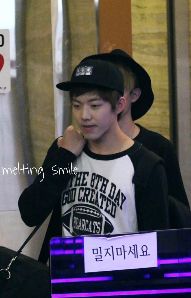 meltingsmile_dw's tweet photo. 150921 KBS 슈키라 퇴근 #데이식스 #Day6  #dowoon #도운 http://t.co/5tgB0YmP9B