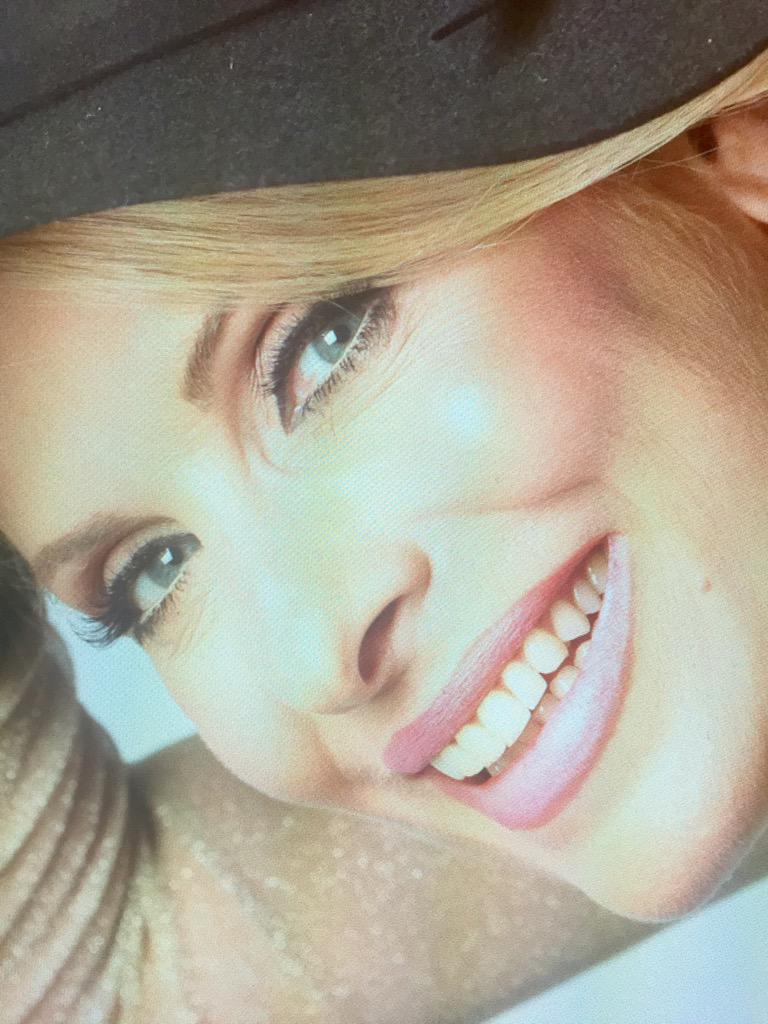 Embedded image permalink