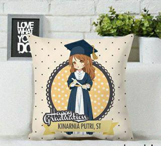 epinadian's tweet photo. Bingung kasih hadiah unik spesial  sahabat yang mau wisuda, ini nih BANTAL CUSTOM edisi graduation. Minat mention/DM http://t.co/Ulqyc4LJdJ