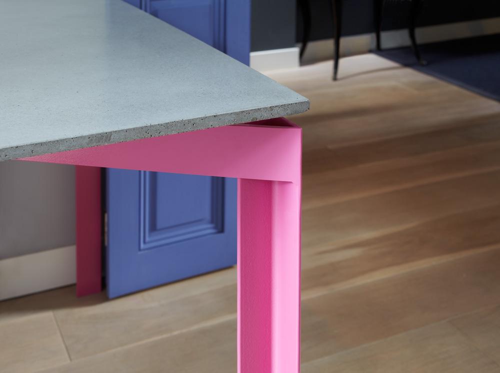 lowinfo's tweet photo. Edge Table. Chic & contemporary concrete style by lowinfo. #100design #retropink #designincolour #concrete #concrete http://t.co/2FHekLmGft