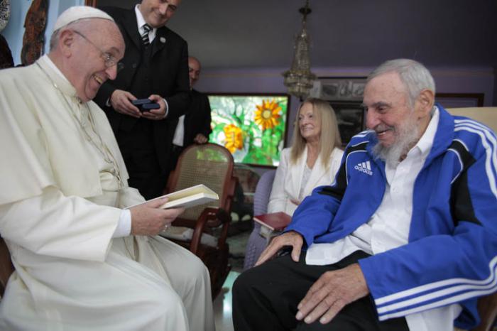 Visitó el #PapaFrancisco a #FidelCastro 
bit.ly/1MAt6R5