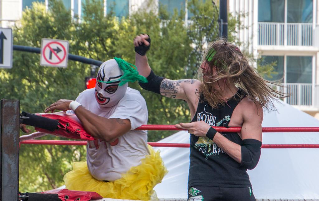 McLeod919's tweet image. It is real - I saw it on the street during #sparkconx - don&apos;t tell me that rasslin&apos; is fake #SparkXPhotoComp