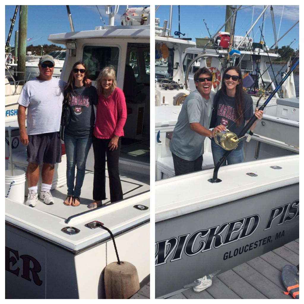 mari_lee_m's tweet photo. I got to meet @fvbountyhunter and @PissahTunaPaul yesterday in Gloucester! Great people! @WickedTuna #lovecapeann http://t.co/G0pckzIEFg