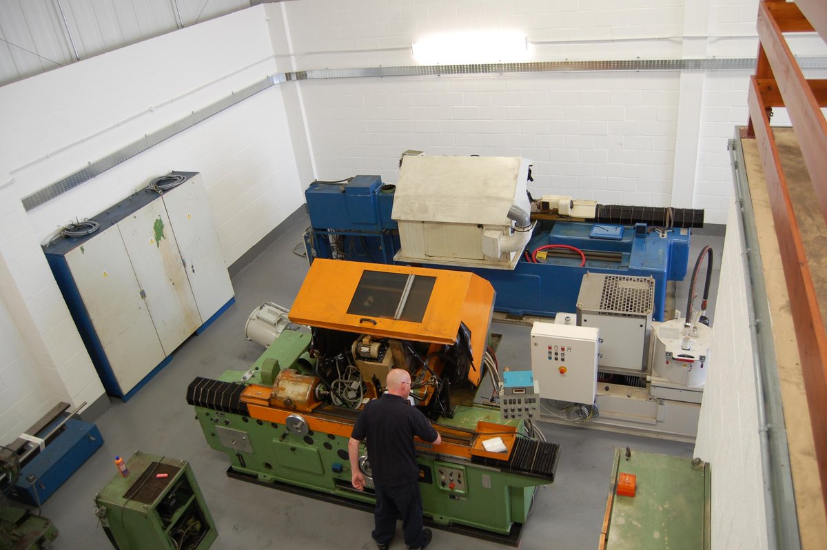 KugelMotion's tweet photo. Thanks to @northdevonplus for providing support to move our machinery to our new ballscrew manufacturing facility http://t.co/lGW2kLFgyW