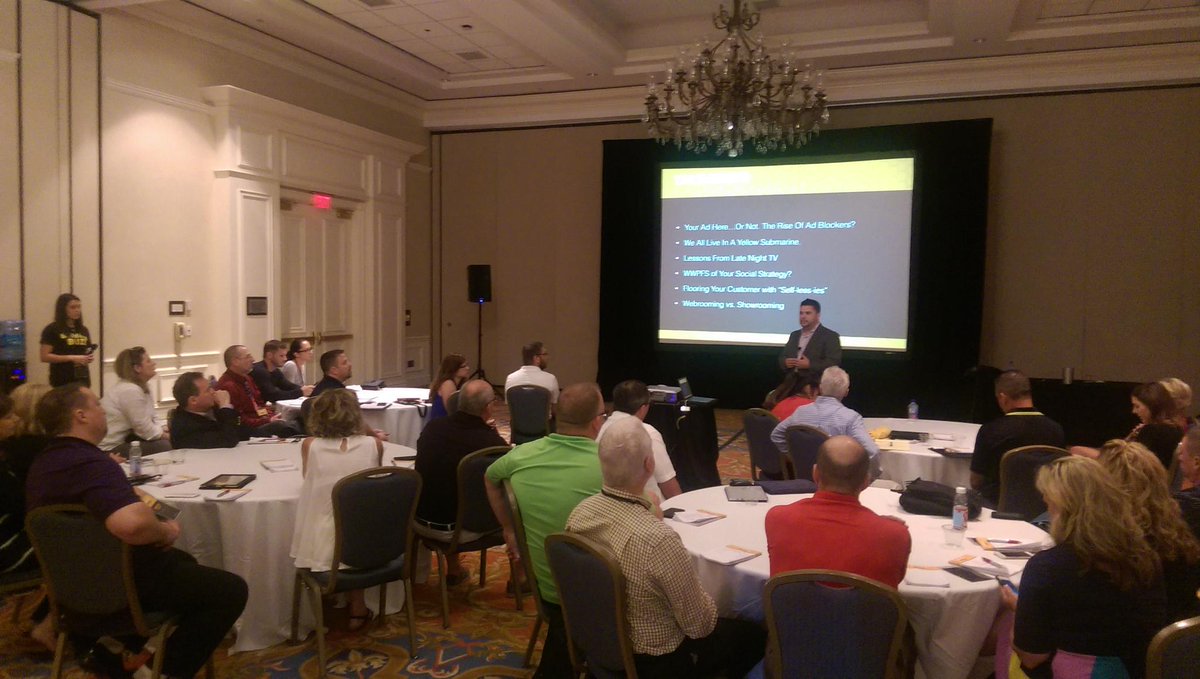 BuildingBuzzCon's tweet photo. @FrankChiera knows a thing or two about social media trends for 2016 and he's sharing! #buildingbuzz2015 http://t.co/JnICZaE3lA