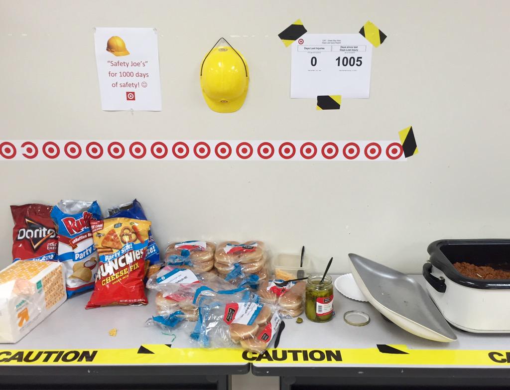 ChrisSchaick's tweet photo. "Safety Joe's" today at T1247 to recognize the team for 1000 days of safety! @APAeksP @jessy_lundin @caneswinch3 http://t.co/o5Lo43CSLL