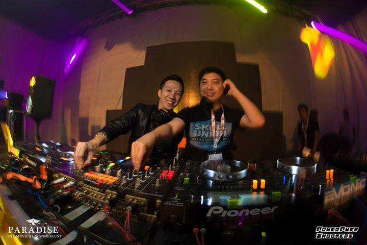 simonlee_alvin's tweet photo. This weekend : @FlyFM958 #FlyFiveO episode 402 its our recorded DJ set from #Paradise2015
Photo: Powerpuff Shooters http://t.co/CPHwjtEfcP