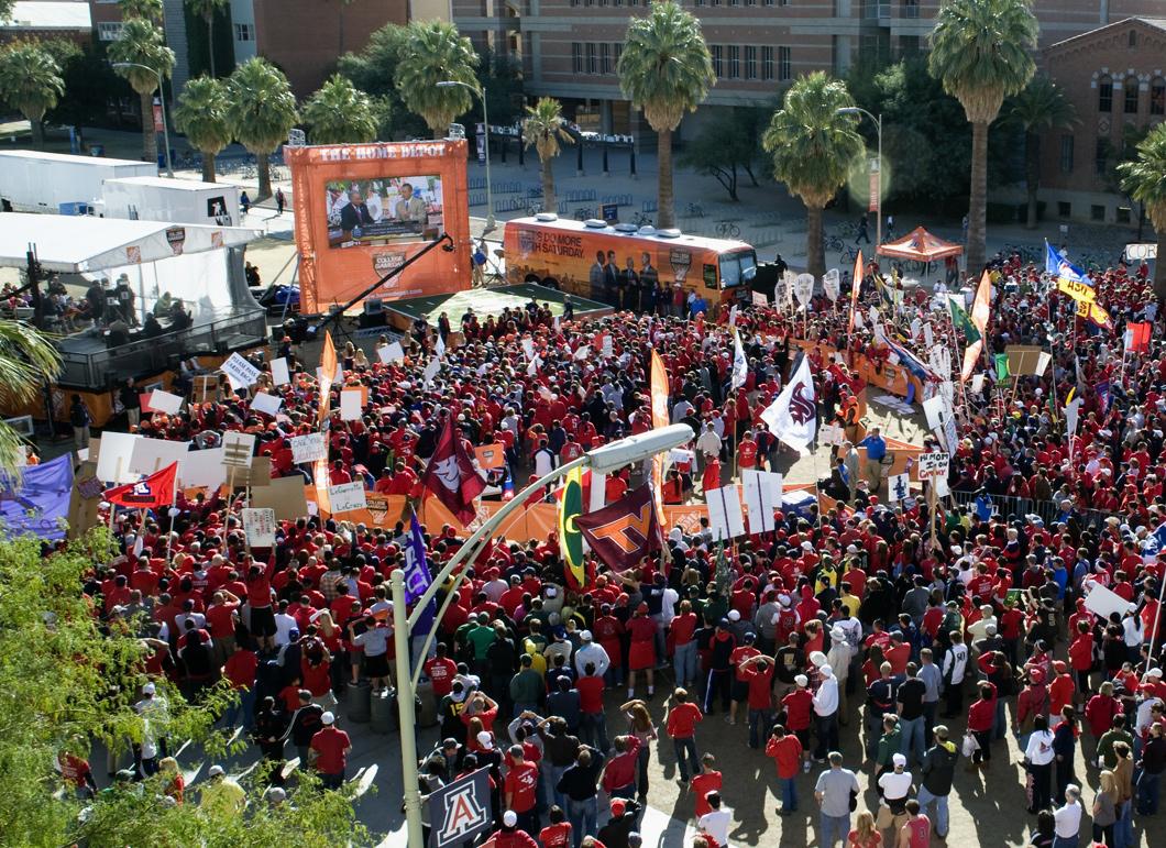 AZATHLETICS's tweet photo. Stay tuned for Saturday morning @CollegeGameDay @ZonaZooOfficial / fan info. We'll tweet out details when finalized! http://t.co/qRr3KlvUWj