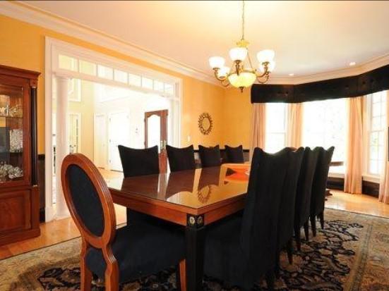 AllenJamesID's tweet photo. Check out this amazing before and after with furniture from @Lortsfurniture , @margecarson and #designmasterfurniture http://t.co/QrlwS8wNs3