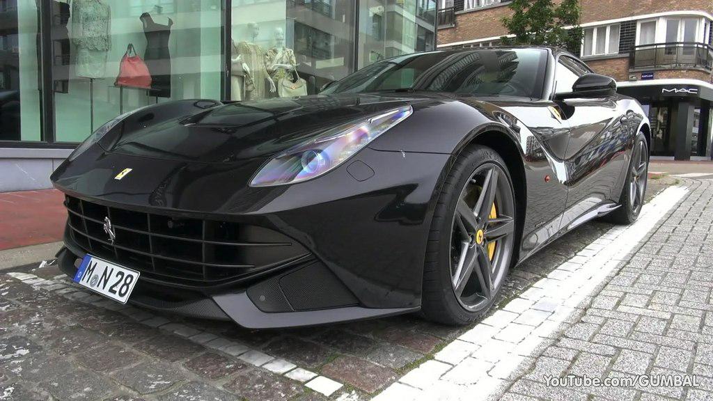 MagnificentCar's tweet photo. Black Ferrari F12 Berlinetta😎 http://t.co/TzvyPzzsUY